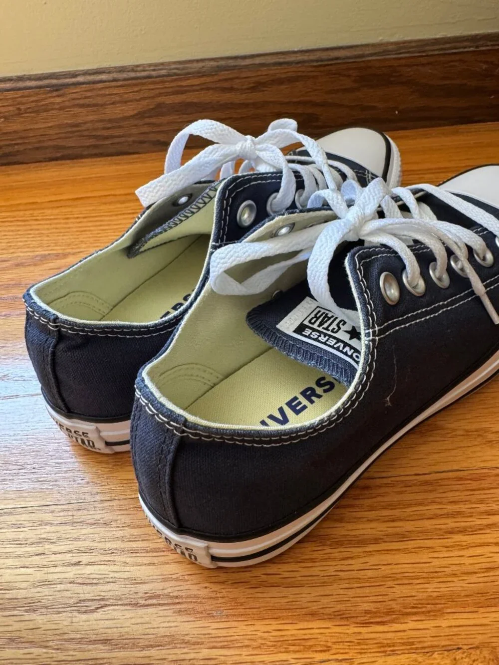 (new) chuck sneaker converse navy, women US 7.5 / Men US 5.5, UK 5.5, 38 EUR
